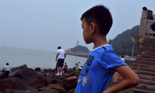 孩子身上有湿疹怎么办-孩子身上有好多白斑网 | 孩子身上有咖啡斑是怎么造成的,孩子身上有胎记是什么原因